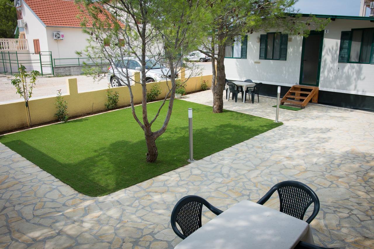 Mobile Homes Bonaca Srima Kültér fotó